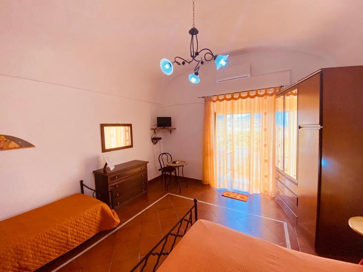 Casa Ninetta - Immobilevante Понца Екстериор снимка
